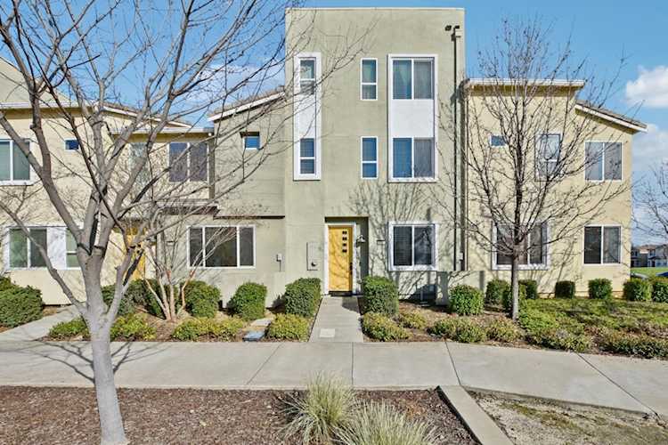 3237 Bridgeway Drive, Rancho Cordova, CA 95670