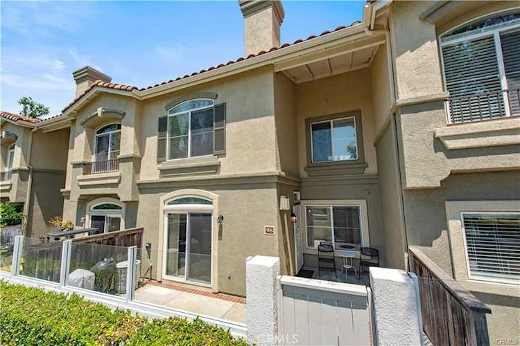 98 Via Barcelona, Rancho Santa Margarita, CA 92688