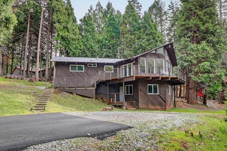 7115 Lakewood Drive, Pollock Pines, CA 95726