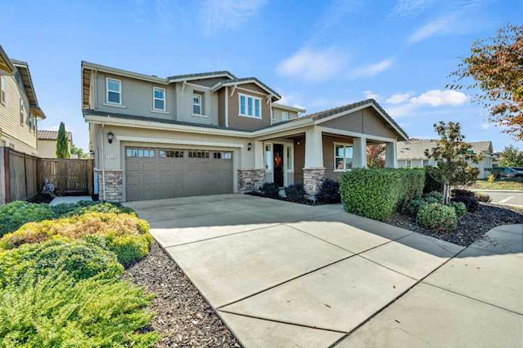 8388 Canary Pine Way, Elk Grove, CA 95757