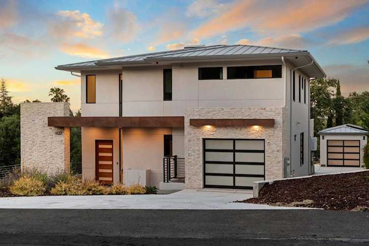 1127 Hillslope Place, Los Altos, CA 94024