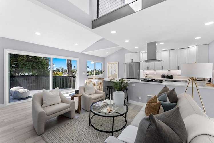 1413 La Salina St, Oceanside, CA 92054