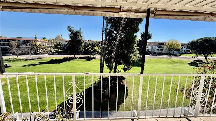 2390 W Via Mariposa #3C, Laguna Woods, CA 92637