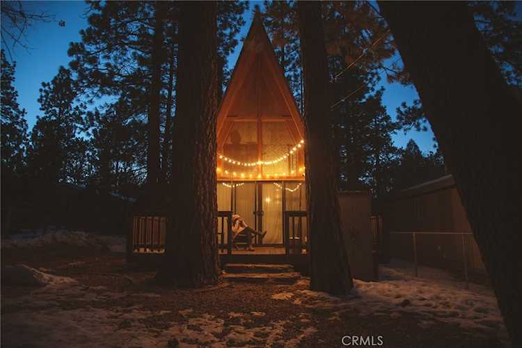 446 Riverside, Sugarloaf, CA 92386