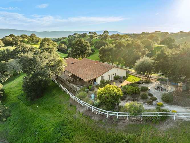 3776 Live Oak Rd, Santa Ynez, CA 93460