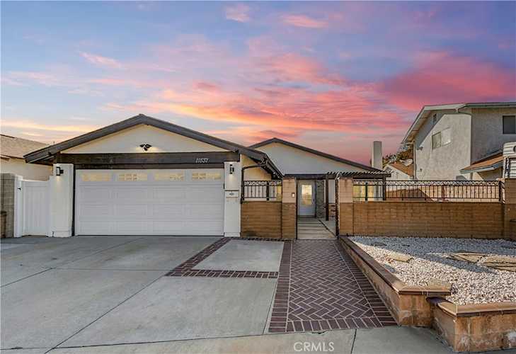 11537 Samoa St, Cypress, CA 90630