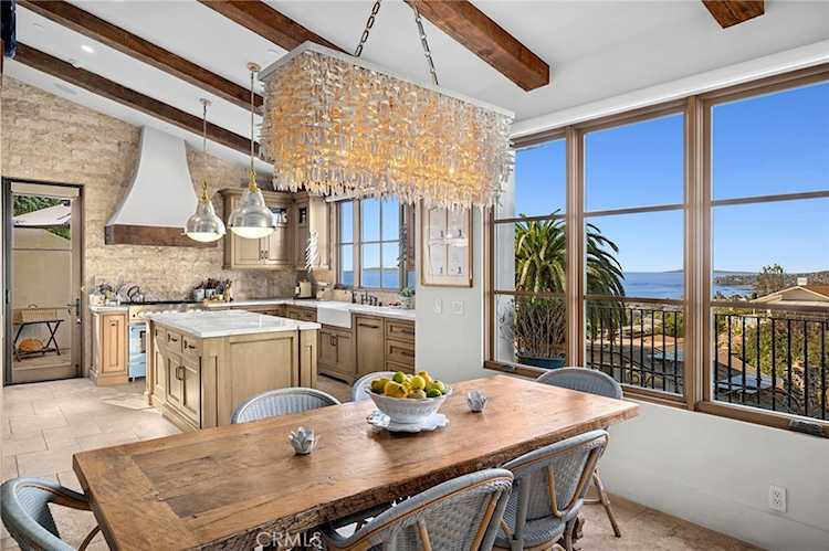 2100 Crestview Dr, Laguna Beach, CA 92651