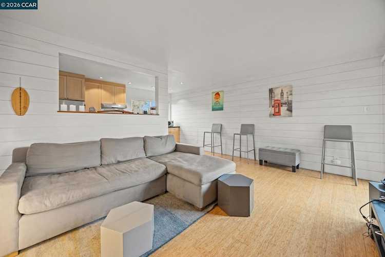 2327 10th Street #4, Berkeley, CA 94710