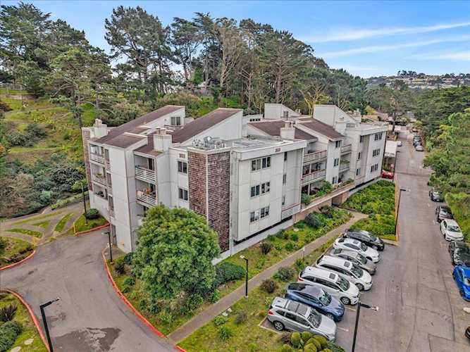 353 Philip Dr #304, Daly City, CA 94015