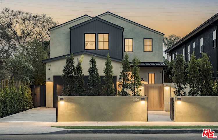 1016 Palms Blvd, Venice, CA 90291