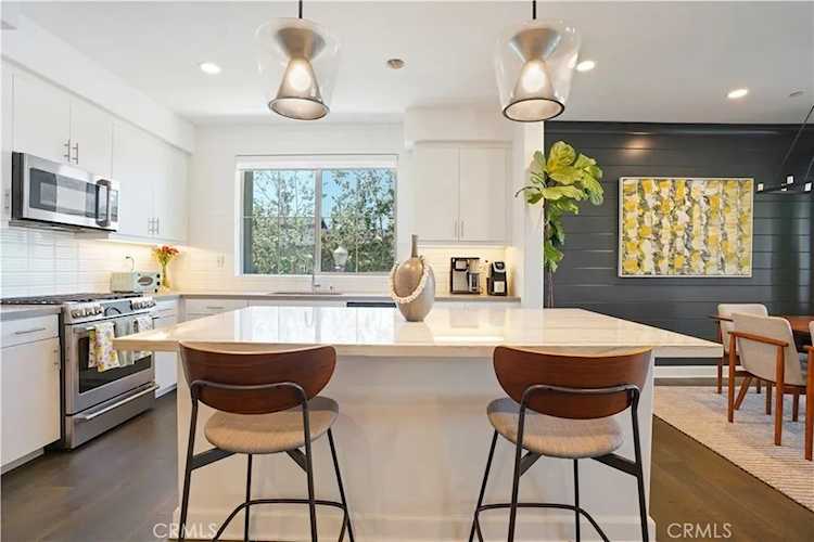 820 E Santa Ana St, Anaheim, CA 92805