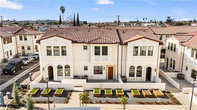 126 N New Ave #2, Monterey Park, CA 91755