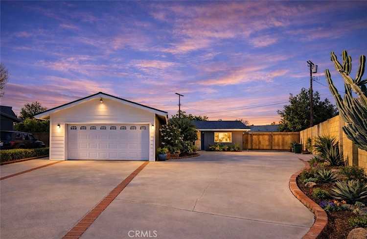 16321 Malden St, North Hills, CA 91343