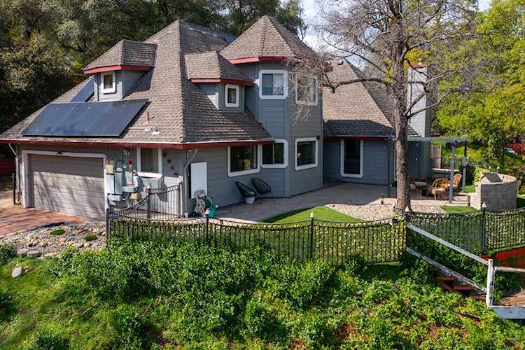 3218 Cambridge Road, Cameron Park, CA 95682