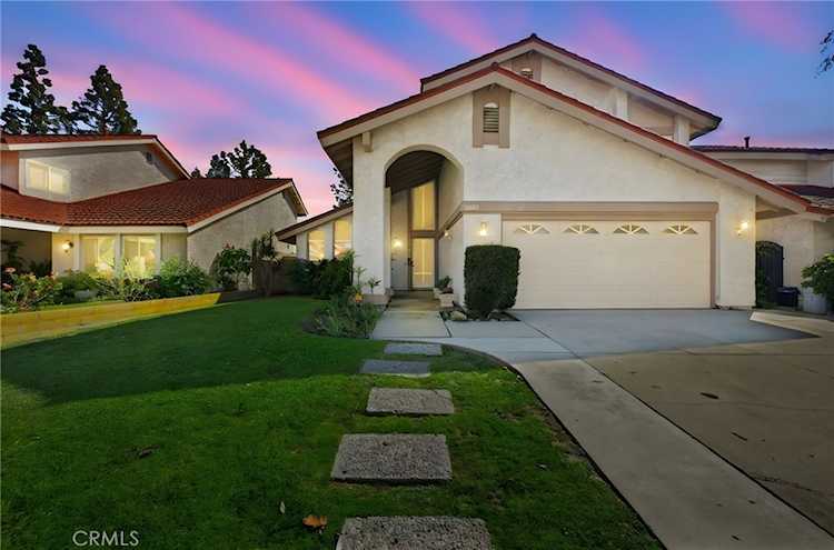 16302 Still Knoll Ln, Cerritos, CA 90703