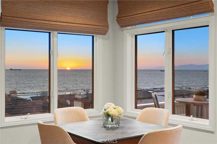 220 20th St, Manhattan Beach, CA 90266