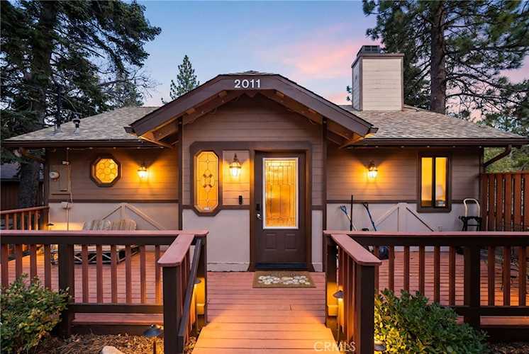 2011 Nob Hill, Running Springs, CA 92382