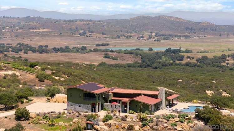 16996 Sky Valley Drive, Ramona, CA 92065