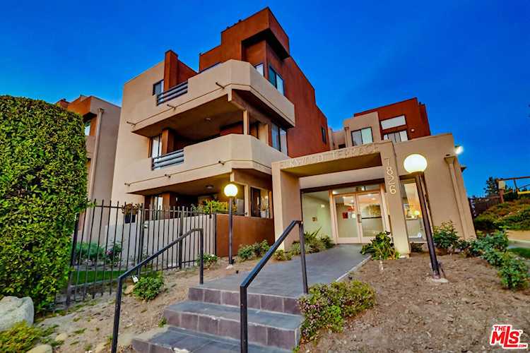 7826 Topanga Canyon Blvd #210, Canoga Park, CA 91304