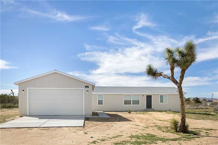 3614 Surrey Ave, Yucca Valley, CA 92284