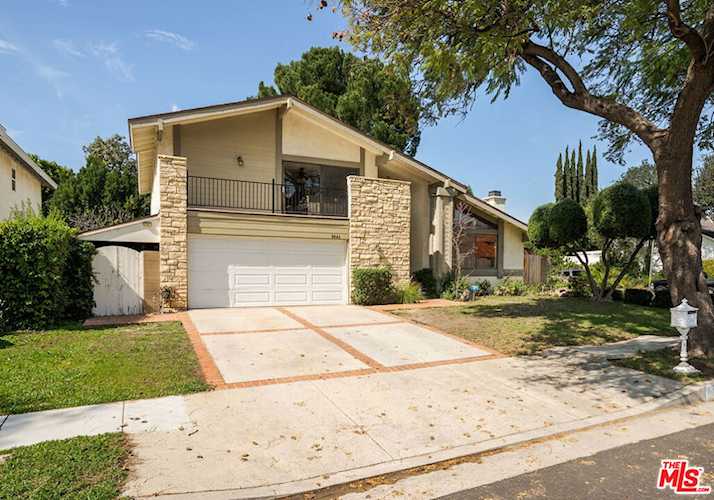 9945 Glade Ave, Chatsworth, CA 91311