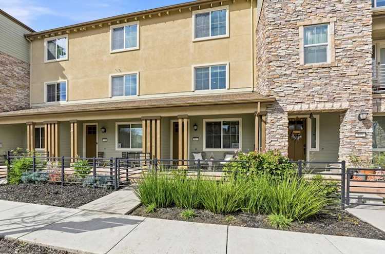 815 Blue Opal Dr, San Jose, CA 95123