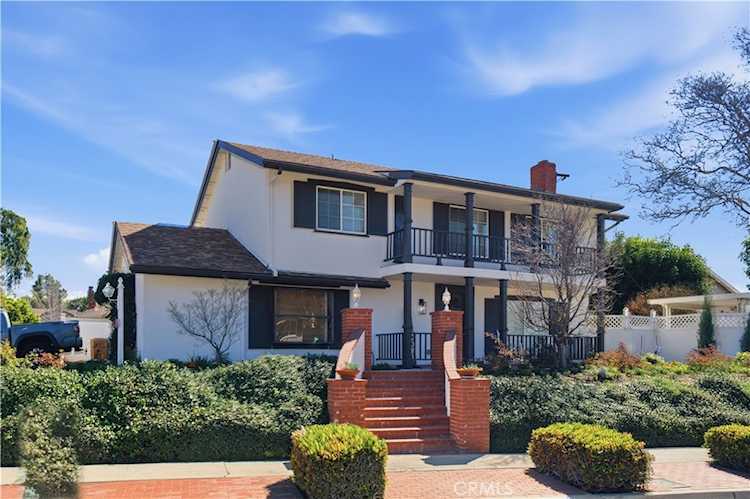 600 N Pepper Tree Dr, Brea, CA 92821