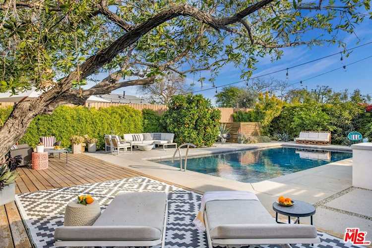 970 Lehigh St, Altadena, CA 91001