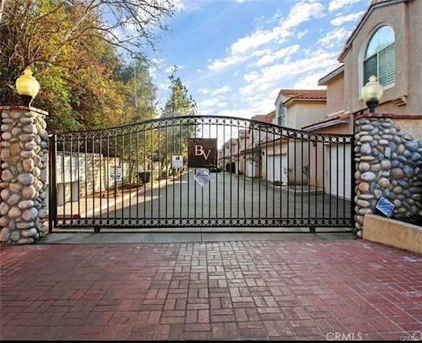13775 Glenoaks #8, Sylmar, CA 91342