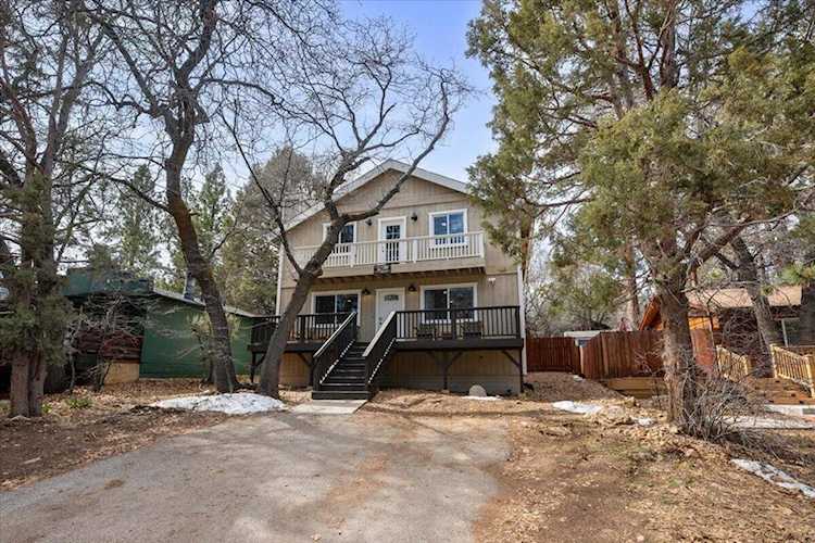 480 Vista Ave, Sugarloaf, CA 92386