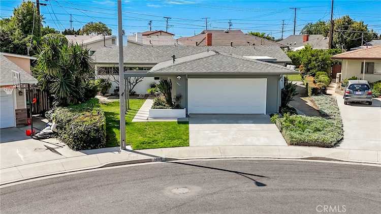 1090 Hillvale, Monterey Park, CA 91754