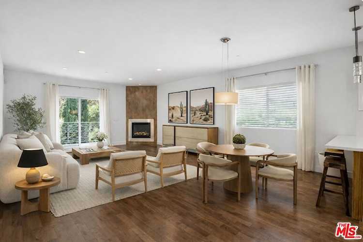 11023 Fruitland Dr #401, Studio City, CA 91604