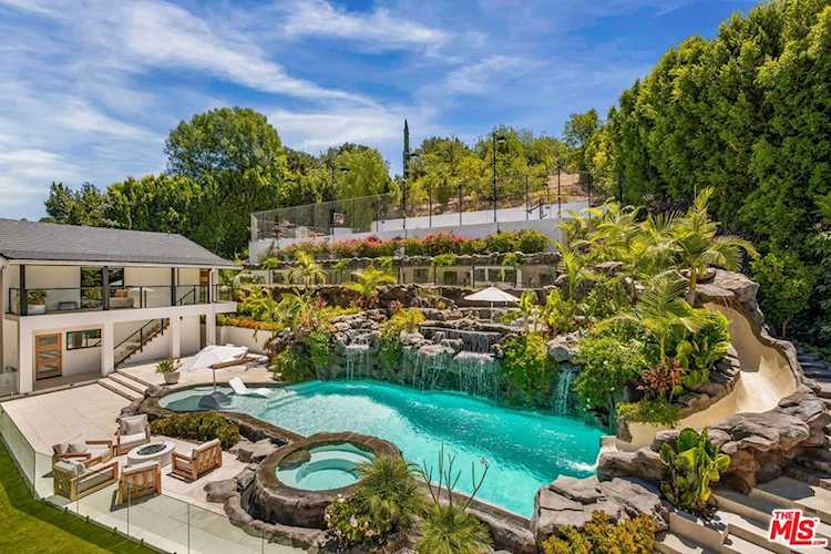 4322 Hayvenhurst Ave, Encino, CA 91436