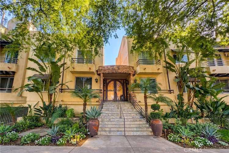 4128 Whitsett #101, Studio City, CA 91604