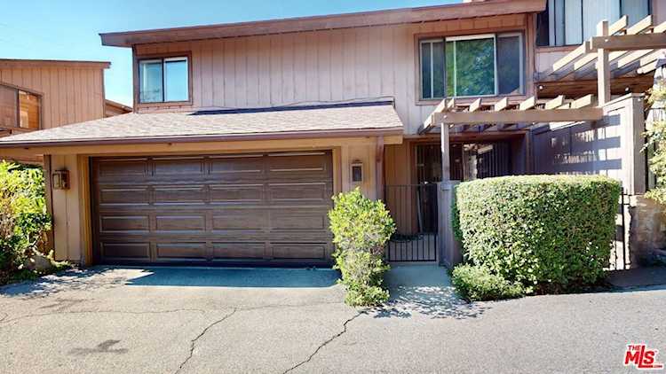 21 Northwoods Ln, La Crescenta, CA 91214