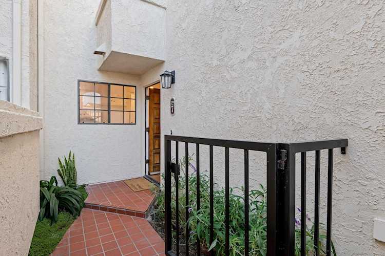 1230 Franciscan Ct #7, Carpinteria, CA 93013