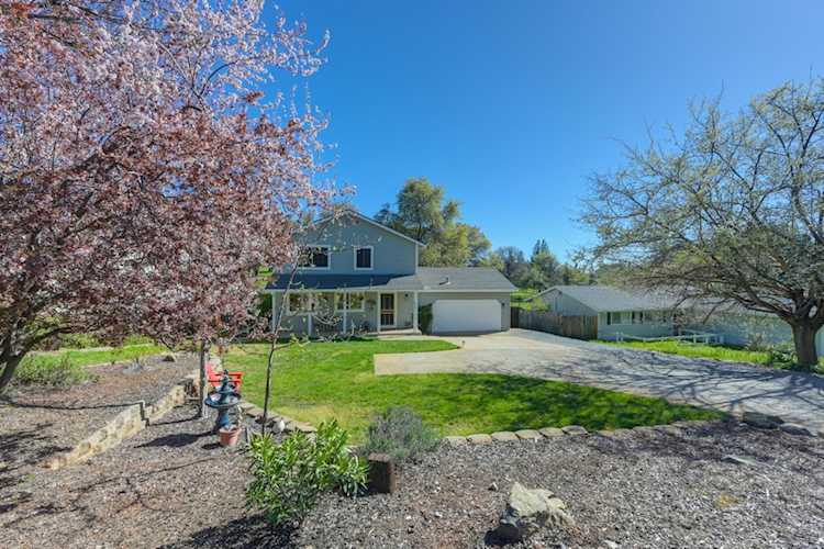 1626 American River Trail, Cool, CA 95614