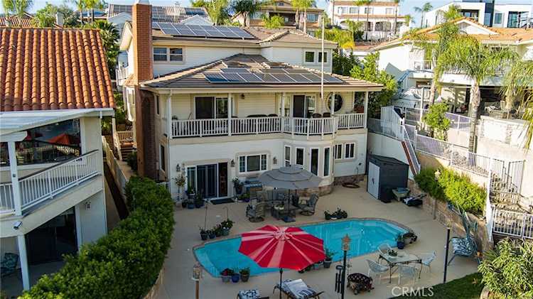 30010 Big Range Rd, Canyon Lake, CA 92587