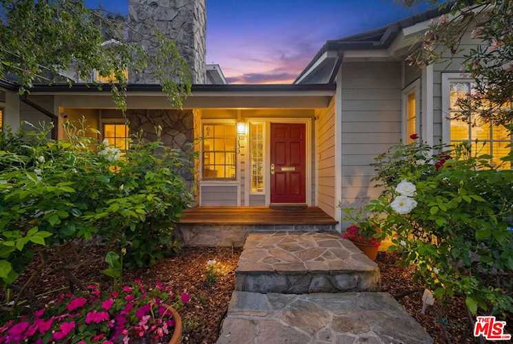 3833 Goodland Ave, Studio City, CA 91604