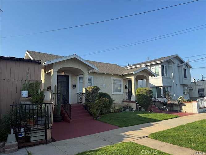 782 W 14th St, San Pedro, CA 90731