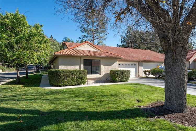 19921 Avenue of The Oaks, Newhall, CA 91321