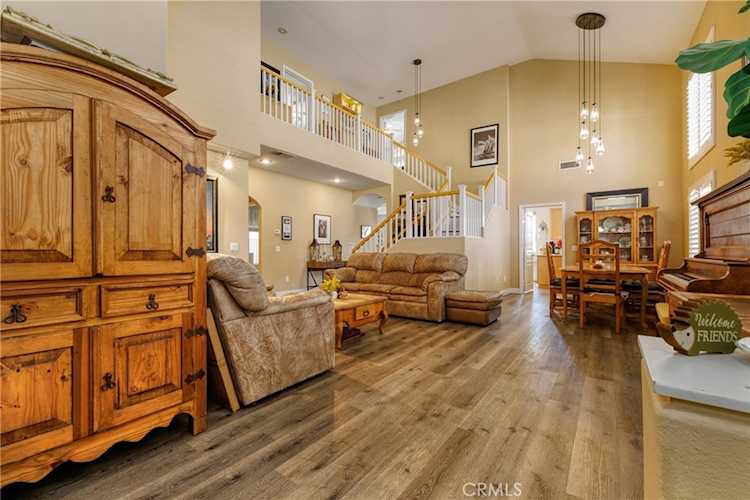 19344 Kilfinan St, Porter Ranch, CA 91326