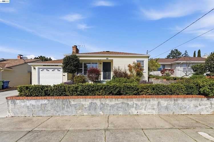 4164 Seven Hills Rd, Castro Valley, CA 94546