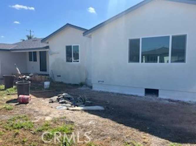 4878 W 140th St, Hawthorne, CA 90250