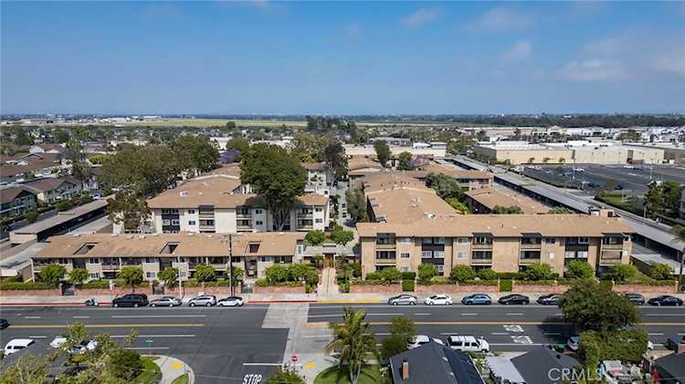12200 Montecito Rd #D101, Seal Beach, CA 90740