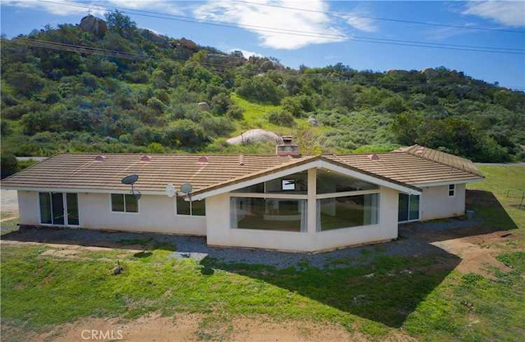 12548 Country Rd, Valley Center, CA 92082