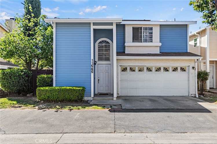 11545 Honeyglen, Pacoima, CA 91331