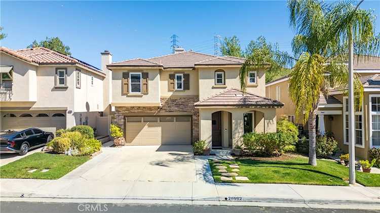 28692 Placerview, Saugus, CA 91390