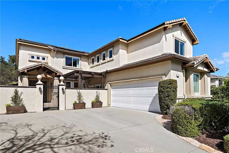 12 Kingfisher Ct, Trabuco Canyon, CA 92679