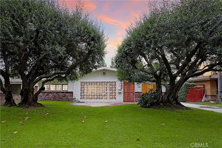 7333 Via Rio Nido, Downey, CA 90241